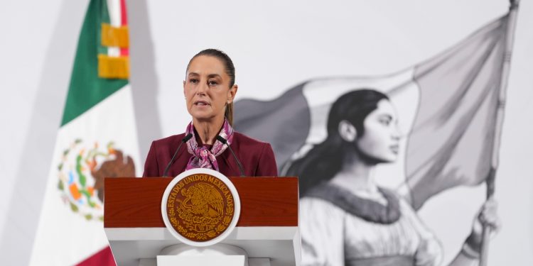 “MACPAN”, Sheinbaum denuncia alianza del PAN con Movimiento Ciudadano como continuidad del PRIAN