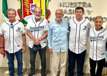 Encuentro de amigos; unión entre el sector empresarial, gubernamental y sindical