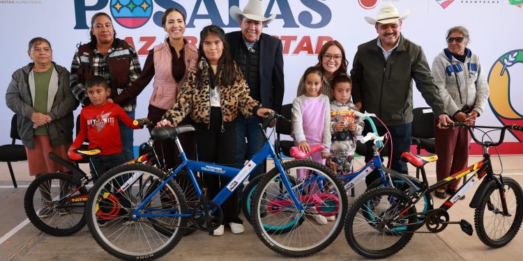 Con canastas alimentarias, fortalece gobernador David Monreal la economía de familias de Juan Aldama