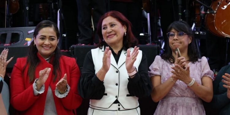 Alcaldesa de Morena pacta con PRI y PAN para cederles el control político de Tecámac