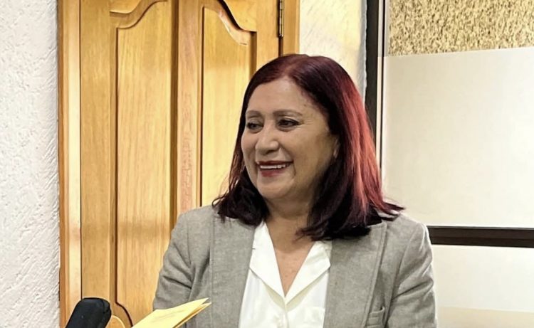 En Tecámac, alertan riesgo a los principios de la 4T; beneficiarias increpan a la alcaldesa Rosa Yolanda Wong