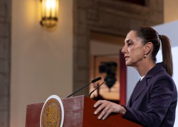 Sheinbaum presenta denuncia por acoso y anuncia campaña nacional contra la violencia hacia las mujeres