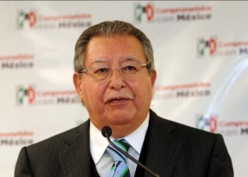 Alejandro Moreno lamenta el fallecimiento de Francisco Rojas Gutiérrez, exdirector de Pemex y la CFE