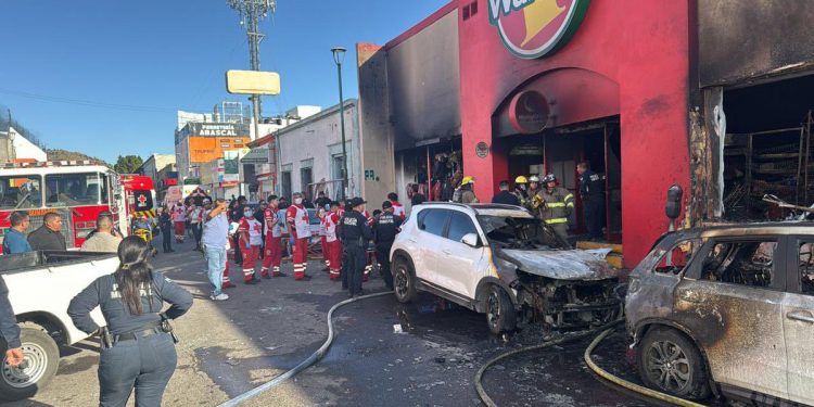 Explosión en tienda Waldo’s de Hermosillo deja al menos 22 muertos y 7 heridos