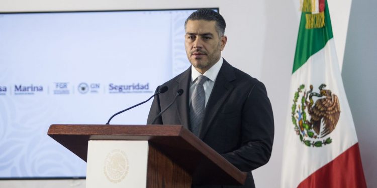 García Harfuch promete justicia y asegura que el crimen de Carlos Manzo no quedará impune