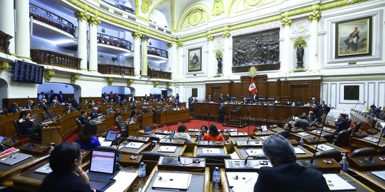 México rechaza declaración del Congreso de Perú contra Sheinbaum; “se basa en planteamientos falsos”