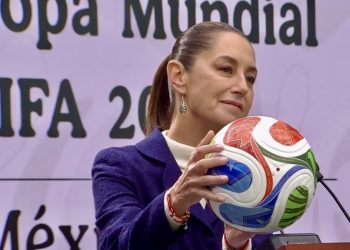 Sheinbaum presenta la Copa Mundial FIFA 2026 y anuncia el “Mundial Social” para llevar el futbol a todo el país