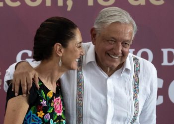 Sheinbaum felicita a López Obrador por su cumpleaños: “Le mandamos un abrazo cariñoso hasta Palenque”