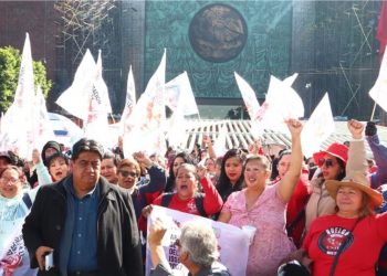 CNTE instala plantón frente a San Lázaro y advierte que “no habrá Mundial” si no se atienden sus demandas