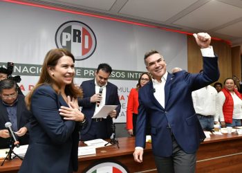 “No nos van a doblar”, Alito cierra filas con Carolina Viggiano ante citatorio por Estafa Siniestra