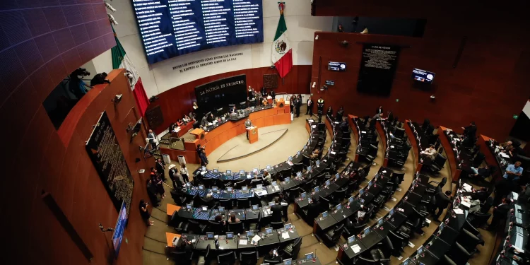 Comisiones del Senado elevarán hasta 41.6 años la pena por extorsión