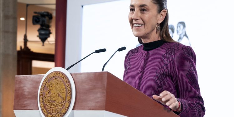 Sheinbaum afirma que en México hay “absoluta libertad de todo” y evalúa celebrar siete años de la 4T