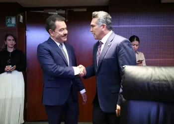 Mier estalla contra “Alito”: lo llama manipulador, “histérico” y líder caído del PRI