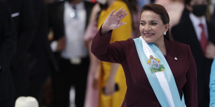 Sheinbaum recibirá mañana a Xiomara Castro en visita de Estado