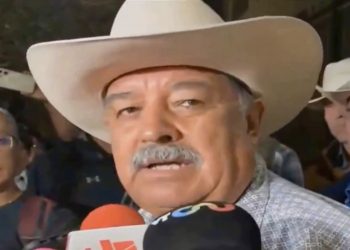 Transportistas y productores mantendrán bloqueos tras fallar negociaciones con Segob