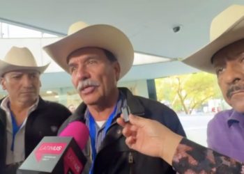 Sin acuerdos con el Ejecutivo, productores y transportistas piden apoyo a senadores