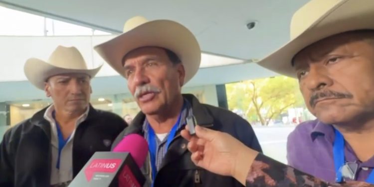 Sin acuerdos con el Ejecutivo, productores y transportistas piden apoyo a senadores