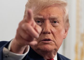 Trump ordena cerrar el espacio aéreo venezolano; aumenta la tensión con el gobierno de Maduro