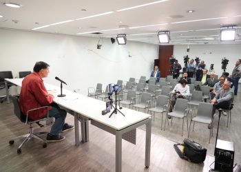 Posturas encontradas en el Senado por declaraciones de Fernández Noroña hacia la alcaldesa de Uruapan