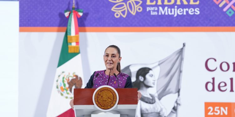 Sheinbaum prefiere el Zócalo: donará su boleto para la inauguración del Mundial 2026