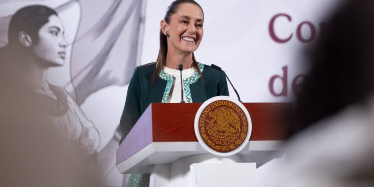 Sheinbaum mantiene mesas de diálogo con productores, pero descarta elevar precio de garantía por falta de recursos