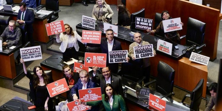 Senado aprueba en ‘fast track’ la nueva Ley General de Aguas; oposición alerta control político del recurso