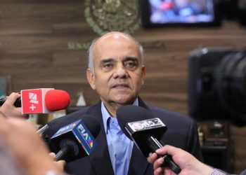 PRI acusa a López Obrador de reaparecer para “rescatar” a Morena y protegerse de casos de corrupción