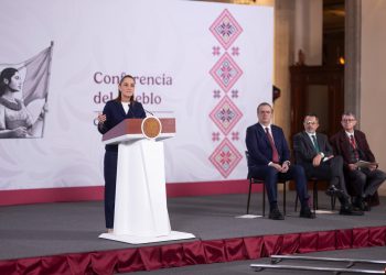 Sheinbaum descarta impulsar juicios contra expresidentes; corresponde a la FGR, afirma