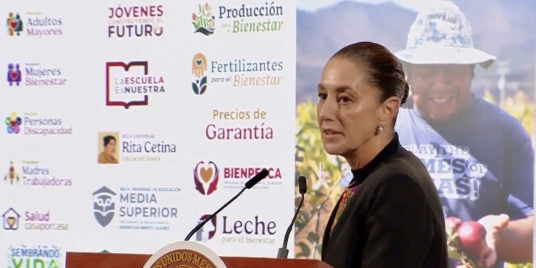 Sheinbaum anuncia que el gasto social llegará a un billón en 2026 y atribuye respaldo a la 4T a apoyos directos