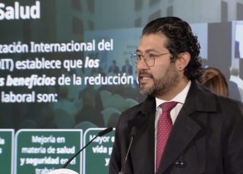 Gobierno presenta iniciativa para reducir jornada laboral a 40 horas; cambio sería gradual hasta 2030