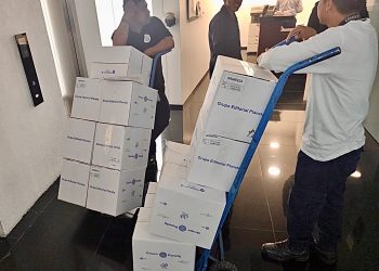 Adán Augusto regaló a senadores de Morena libros de AMLO con 77% de descuento