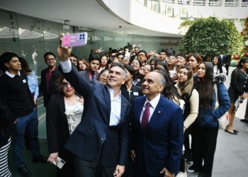 Alito Moreno acusa a Morena de llevar a México al peor crecimiento económico de América Latina en 2025