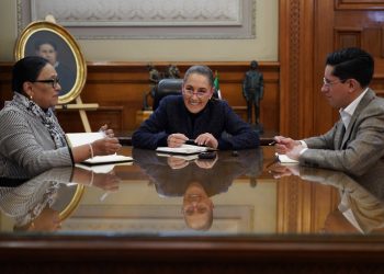 Sheinbaum invita al papa León XIV a México en el Día de la Virgen de Guadalupe
