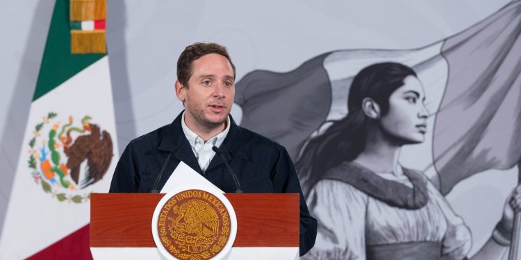 Gobierno lanza Farmacias del Bienestar; medicina gratuita y diagnósticos en campo para adultos mayores