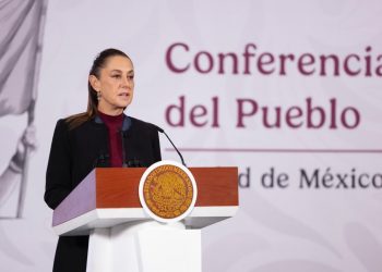 Sheinbaum afirma que la Megafarmacia del Bienestar sigue operando y podría compartir espacio con el IMSS