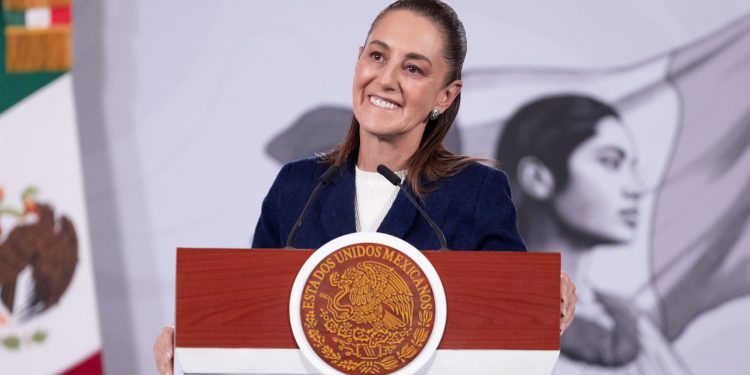 Sheinbaum descarta inflación por nuevo paquete arancelario y afirma que busca proteger empleos e impulsar inversión