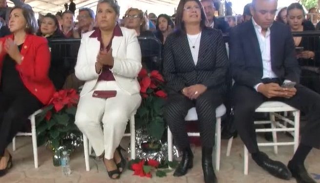 Acompaña la senadora Mariela Gutiérrez a Delfina Gómez al Primer Informe de Gobierno de Tecámac