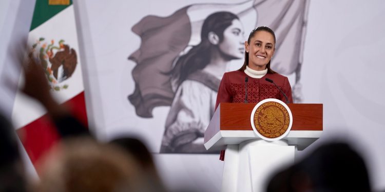 Sheinbaum descarta confrontación con Trump y acusa a la oposición de buscar desprestigiar a México en EU