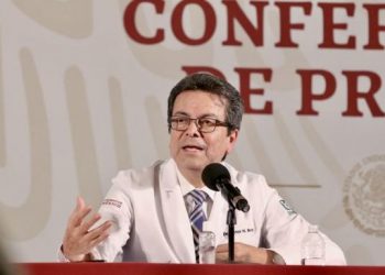 Sheinbaum confirma relevo en Cofepris; Víctor Hugo Borja sustituye a Armida Zúñiga