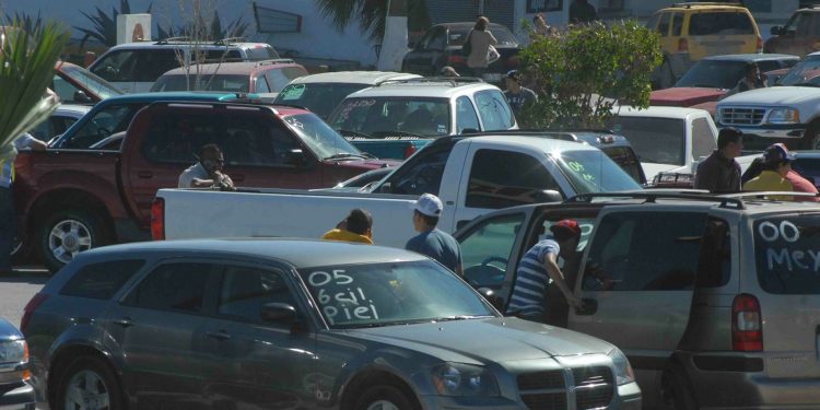 Sheinbaum pone fin al programa de “autos chocolate”; publica decreto y alista detalles para la próxima semana