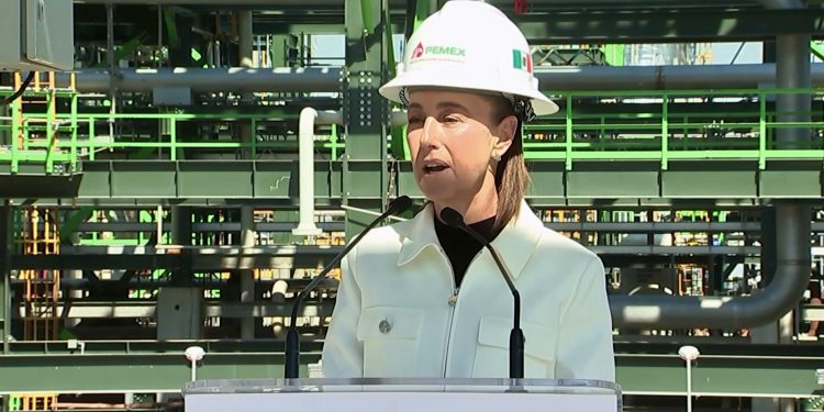 “Querían desaparecer a Pemex y no pudieron”, Sheinbaum reivindica a la petrolera