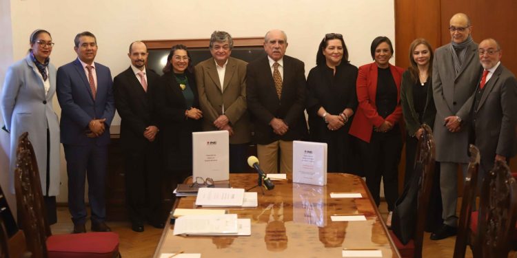 INE entrega 241 propuestas de reforma electoral; Pablo Gómez advierte que no habrá consenso