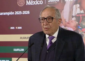 Sarampión, más contagioso que COVID: México amplía vacunación y blinda abasto