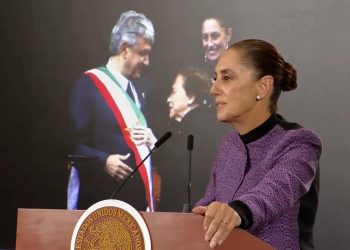 Sheinbaum recorre la historia del autoritarismo y confronta a los “paladines” de la democracia