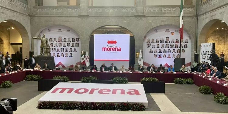 Plenaria exprés de Morena, solo Rosa Icela y Esthela Damián acompañarán a senadores