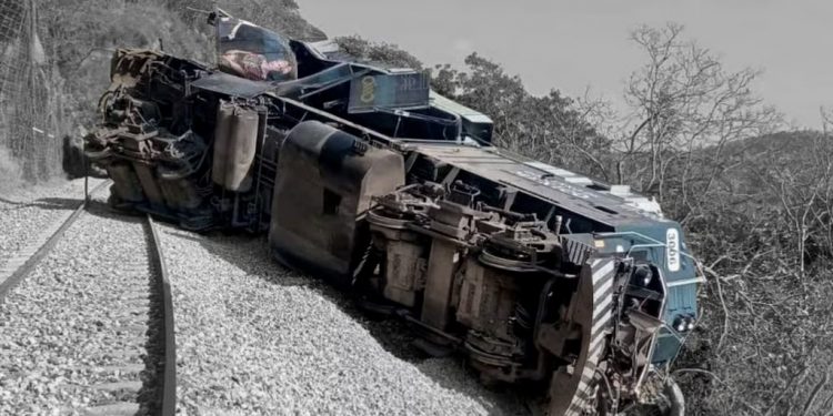 Antonino Morales respalda peritaje de la FGR y descarta fallas en el Corredor Interoceánico tras accidente ferroviario