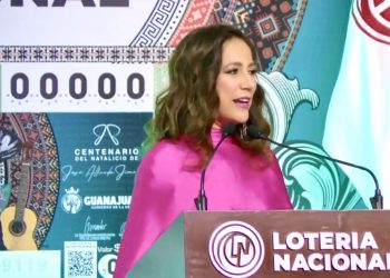 Libia Dennise celebra a José Alfredo Jiménez con sorteo especial de la Lotería Nacional