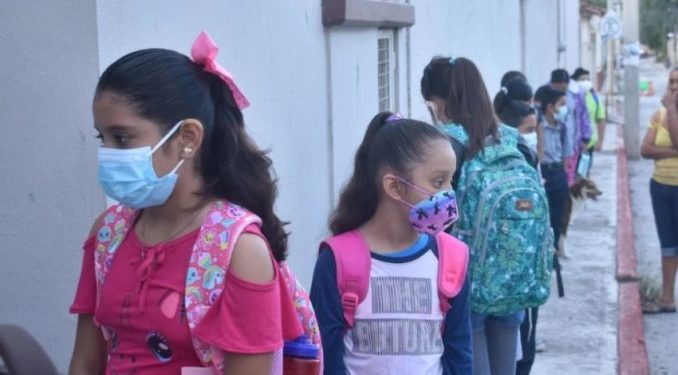 Alejandro Moreno exige regreso del cubrebocas ante alerta por sarampión: acusa negligencia de MORENA