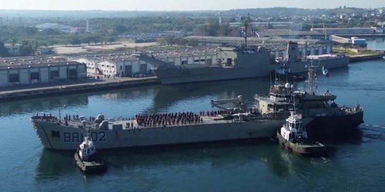 Arriba a Cuba primer cargamento de ayuda humanitaria mexicana; envío aún no concluye y restan mil 500 toneladas por trasladar