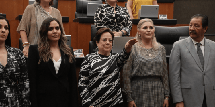 Alejandro Moreno exige aclarar nacionalidad de embajadora en Honduras